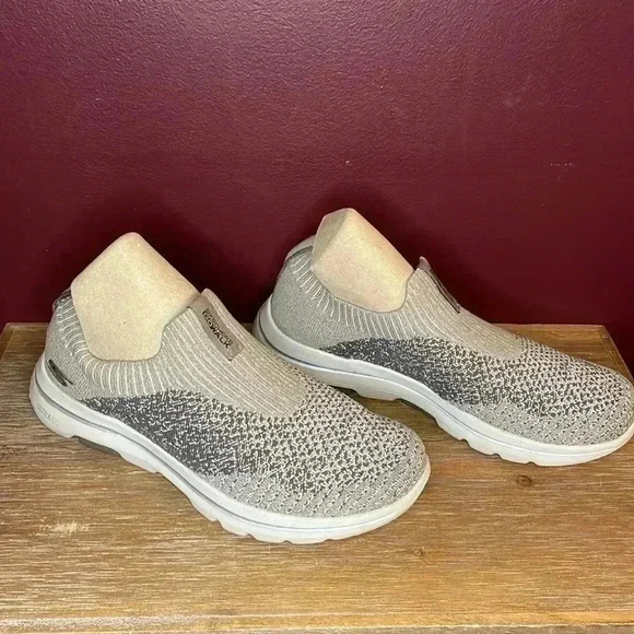 Skechers Goga Mat Air Cooled GoWalk Men’s 8.5 Slip-On Shoes - Picture 2 of 9